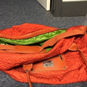 Adrienne Vittadini Travel duffel bag